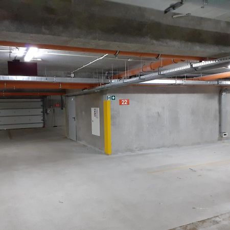Appartement Apartament Kapitanski Mostek 17A Z Widokiem Na Port I Latarnie Morska Oraz Garazem à Kołobrzeg Extérieur photo